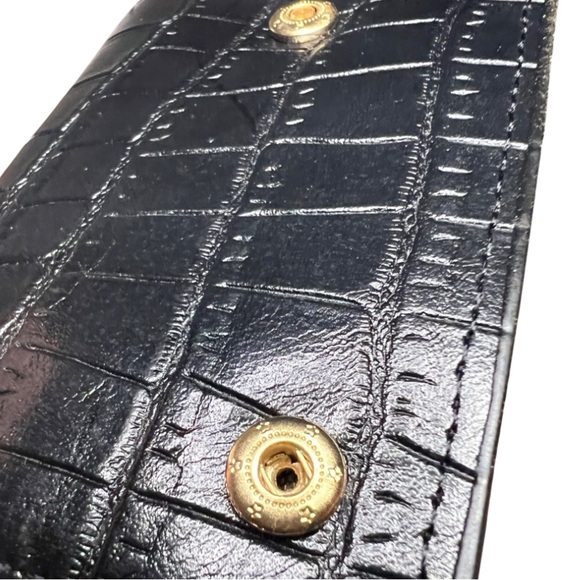 Alligator Embossed D Accordion Card Wallet - Picture 5 of 6